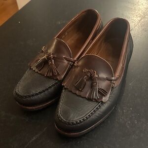 Allen Edmonds Dark Brown and Black Tassel Loafers 9.5 EEE
